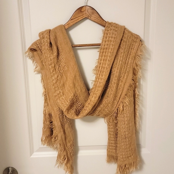 Accessories - Scarf  lightweight, color tan